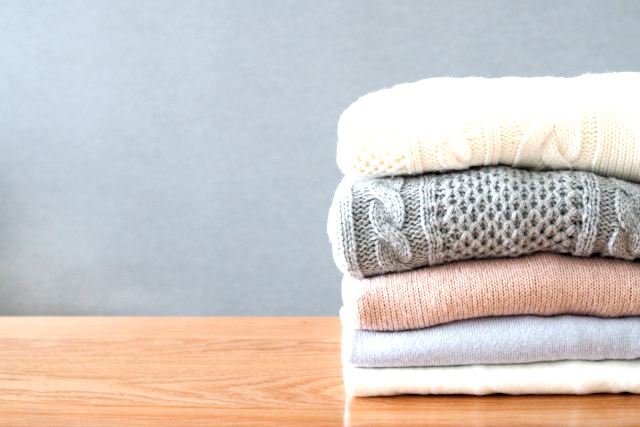 fold laundry